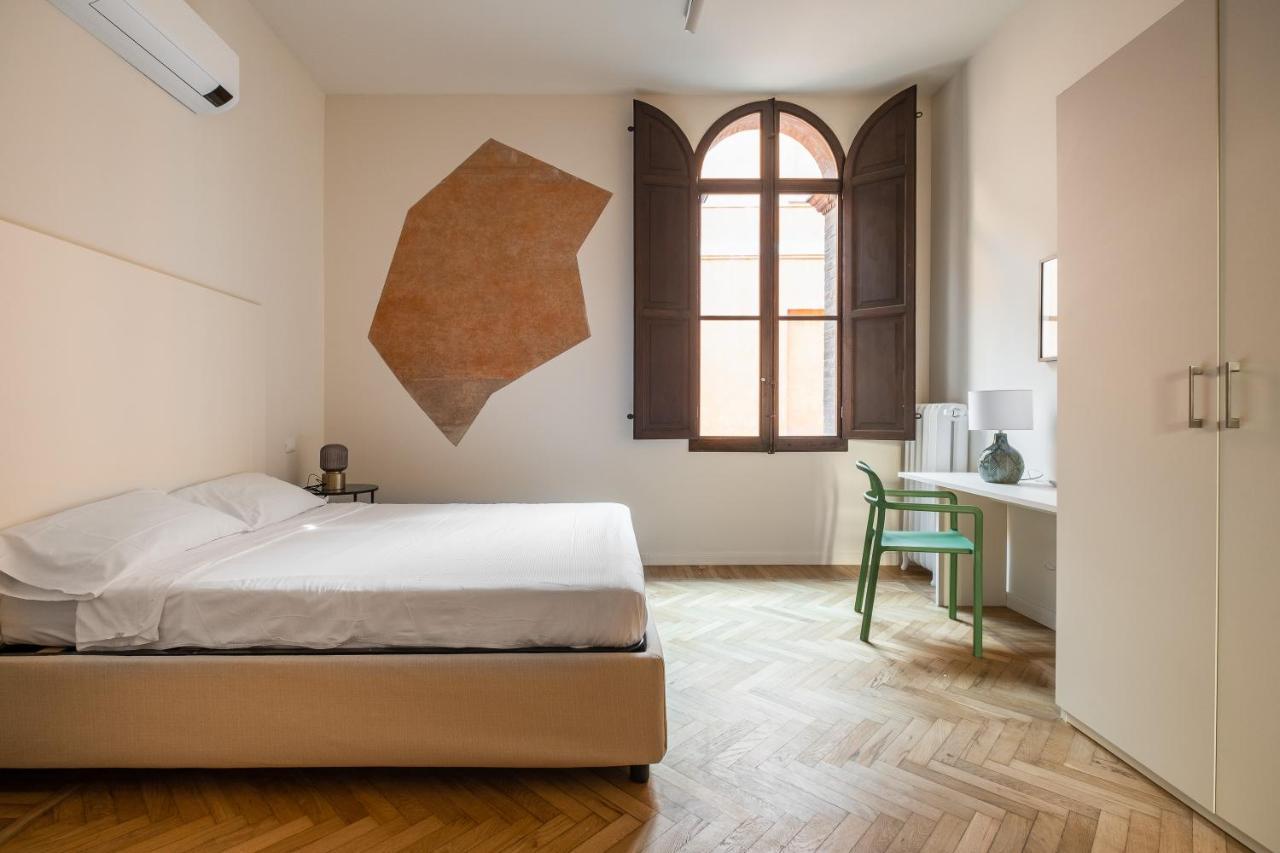 Appartamento D'Azeglio Nel Salotto Di Bologna Luaran gambar