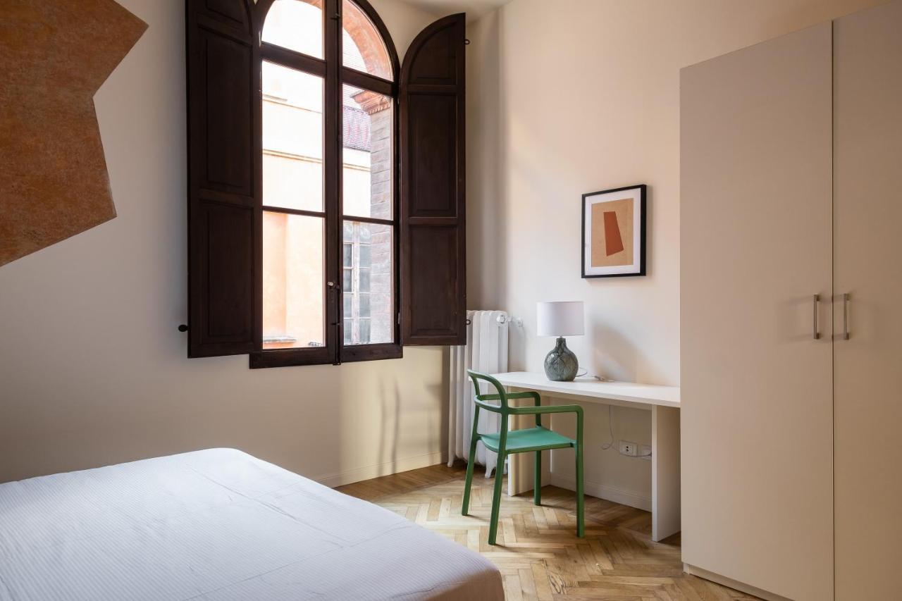 Appartamento D'Azeglio Nel Salotto Di Bologna Luaran gambar